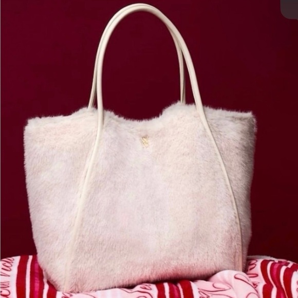 VICTORIA Victoria\'s Secret Cream Faux Fur Tote